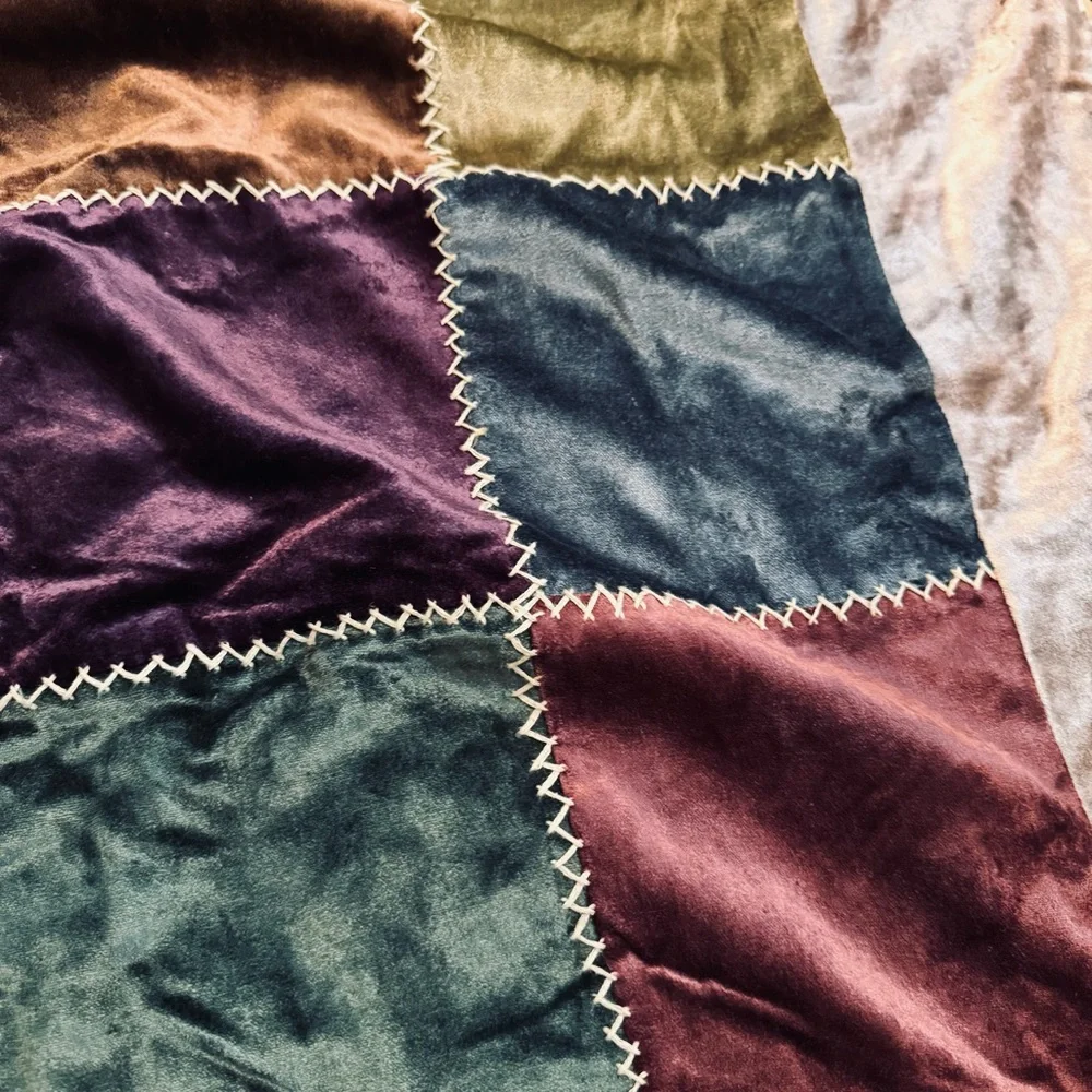 Patchwork Velvet Quilt - Multicolor